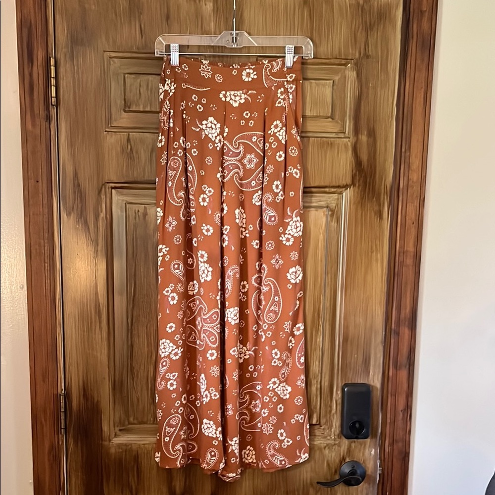 Angie Women's Maxi pants in Rust and White